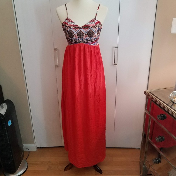 Xhilaration Dresses & Skirts - ADORABLE!  Maxi Dress w/Spaghetti Strap Top  NWOT
